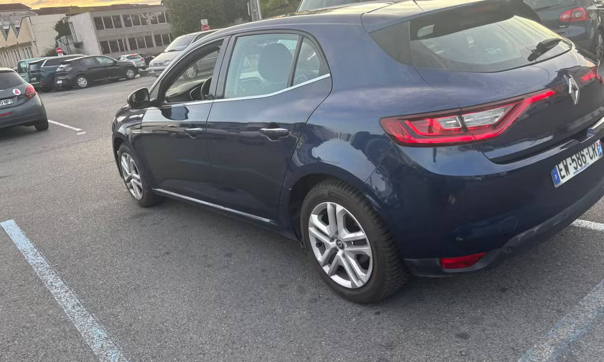 Renault MEGANE IV — photo 3
