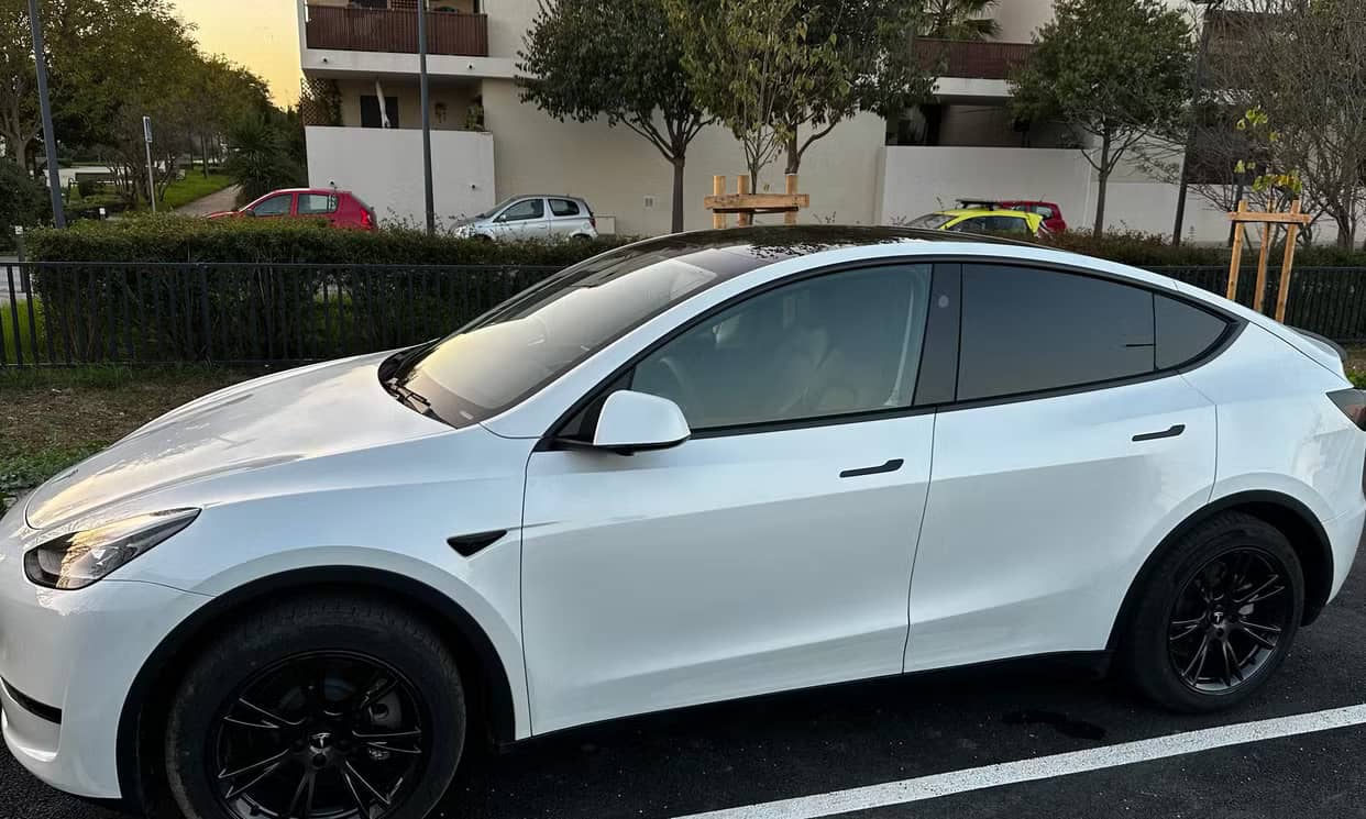 Tesla MODEL Y — photo 6