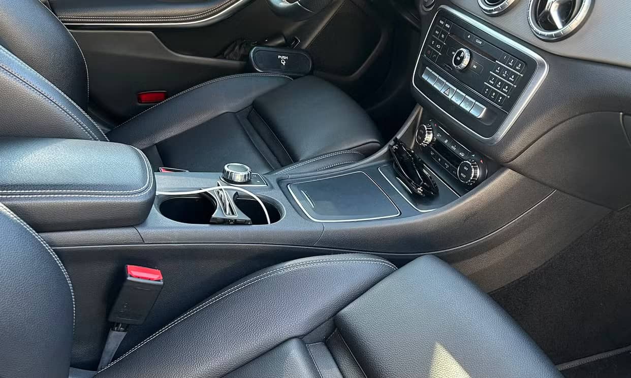 Mercedes-Benz CLA — photo 8