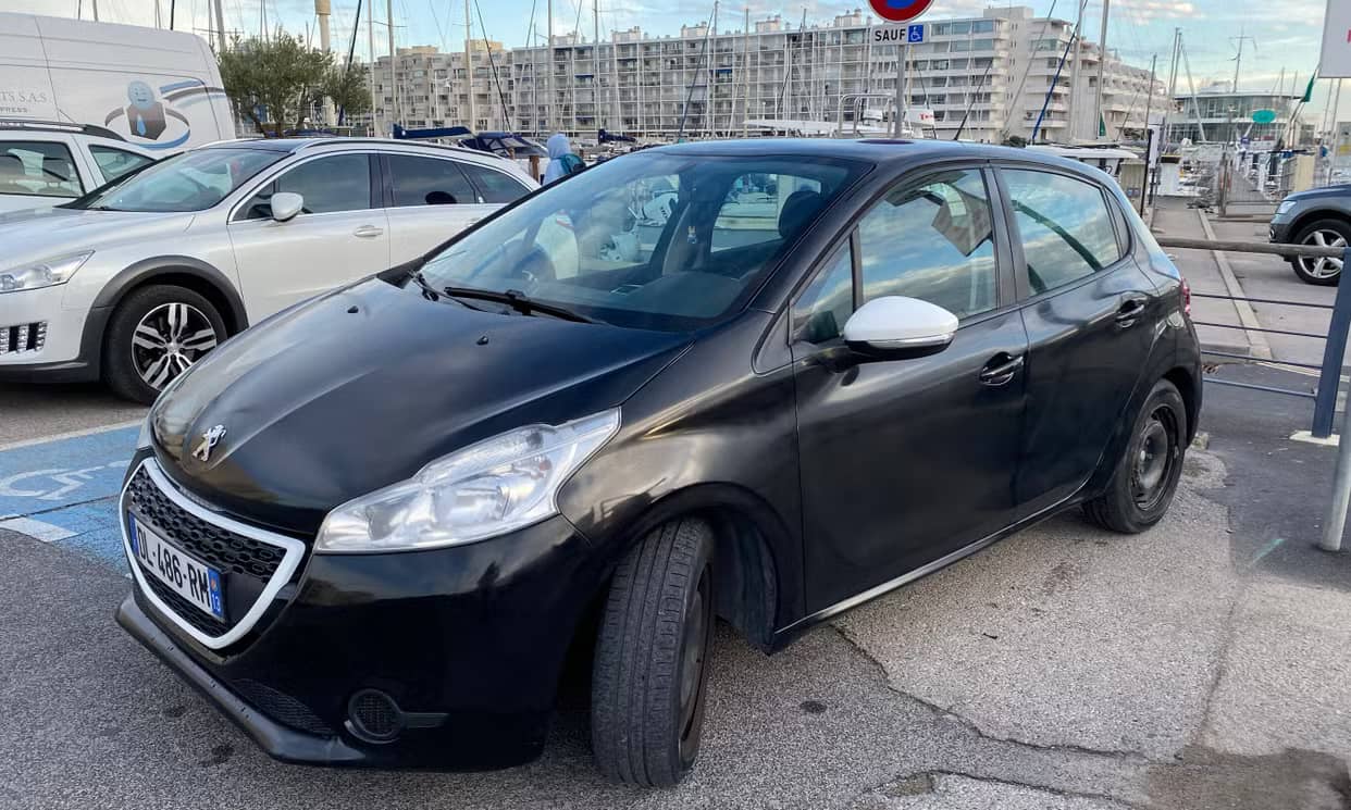 Peugeot 208 — photo 5