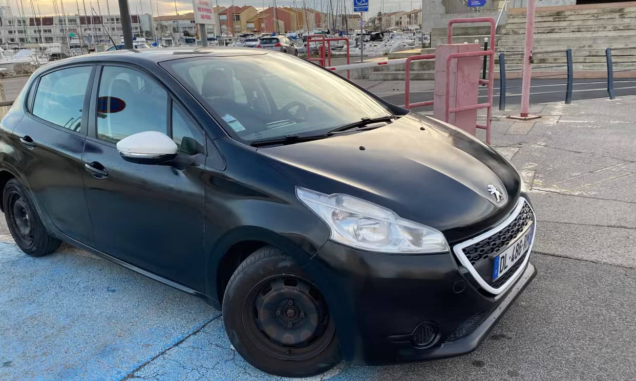 Peugeot 208 — photo 7
