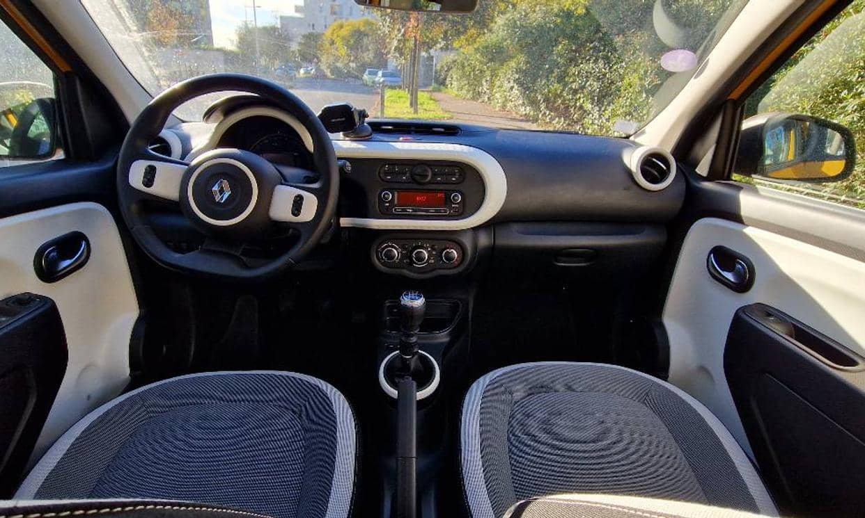 Renault TWINGO III — photo 4