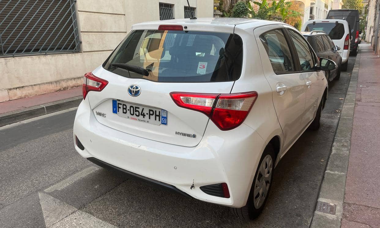 Toyota YARIS — photo 3