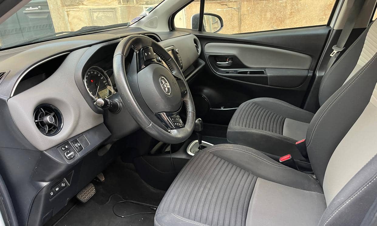 Toyota YARIS — photo 5