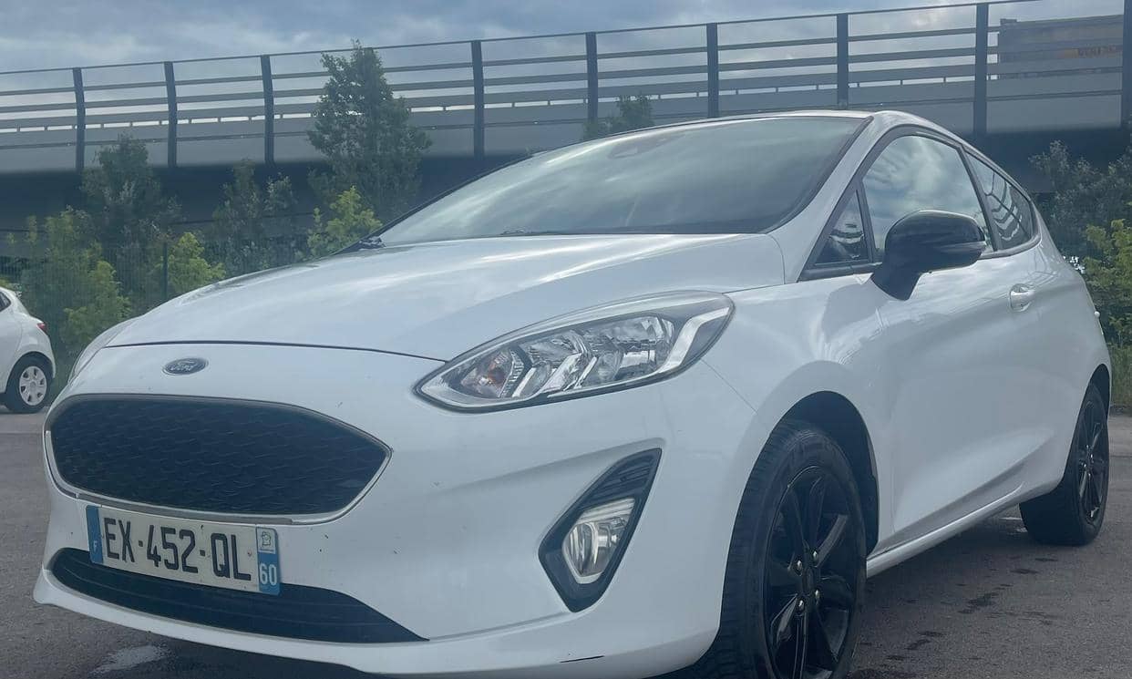 Ford FIESTA — photo 3
