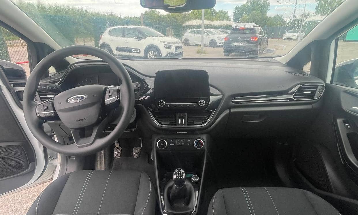 Ford FIESTA — photo 13