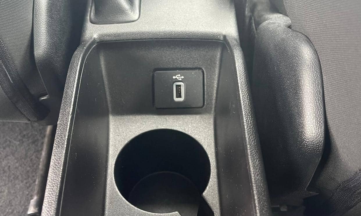 Ford FIESTA — photo 15