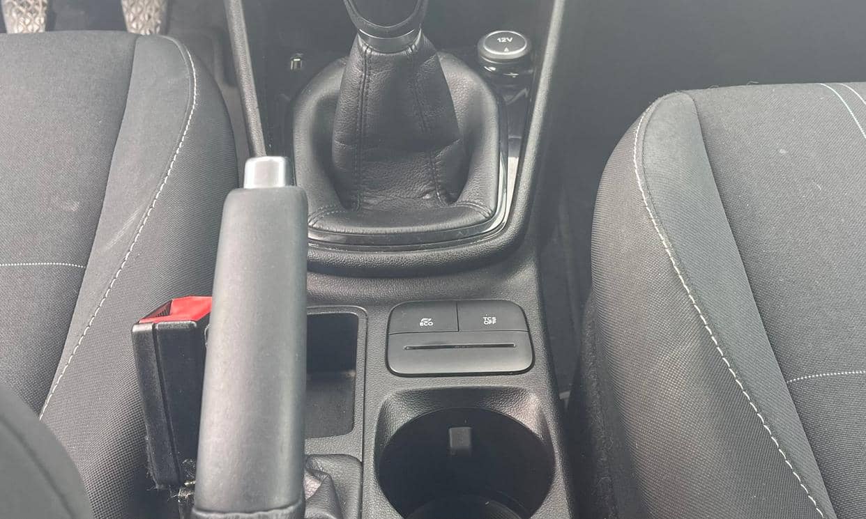Ford FIESTA — photo 16