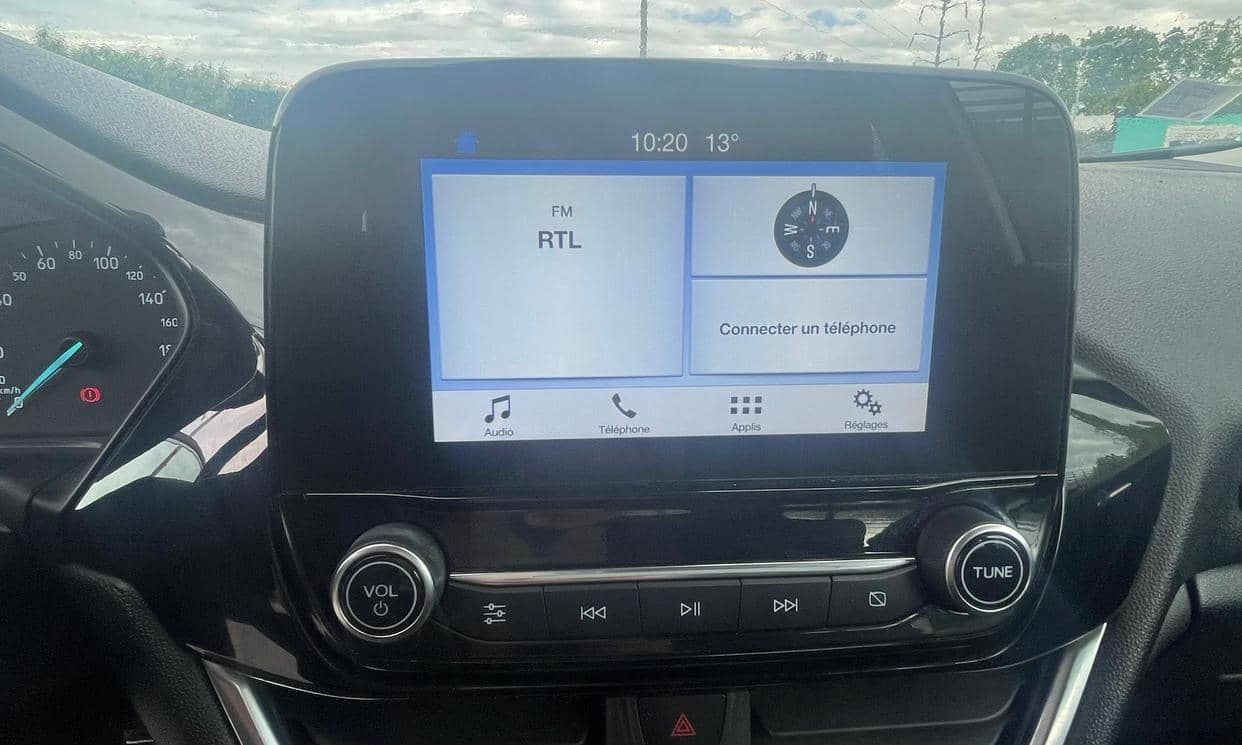 Ford FIESTA — photo 19