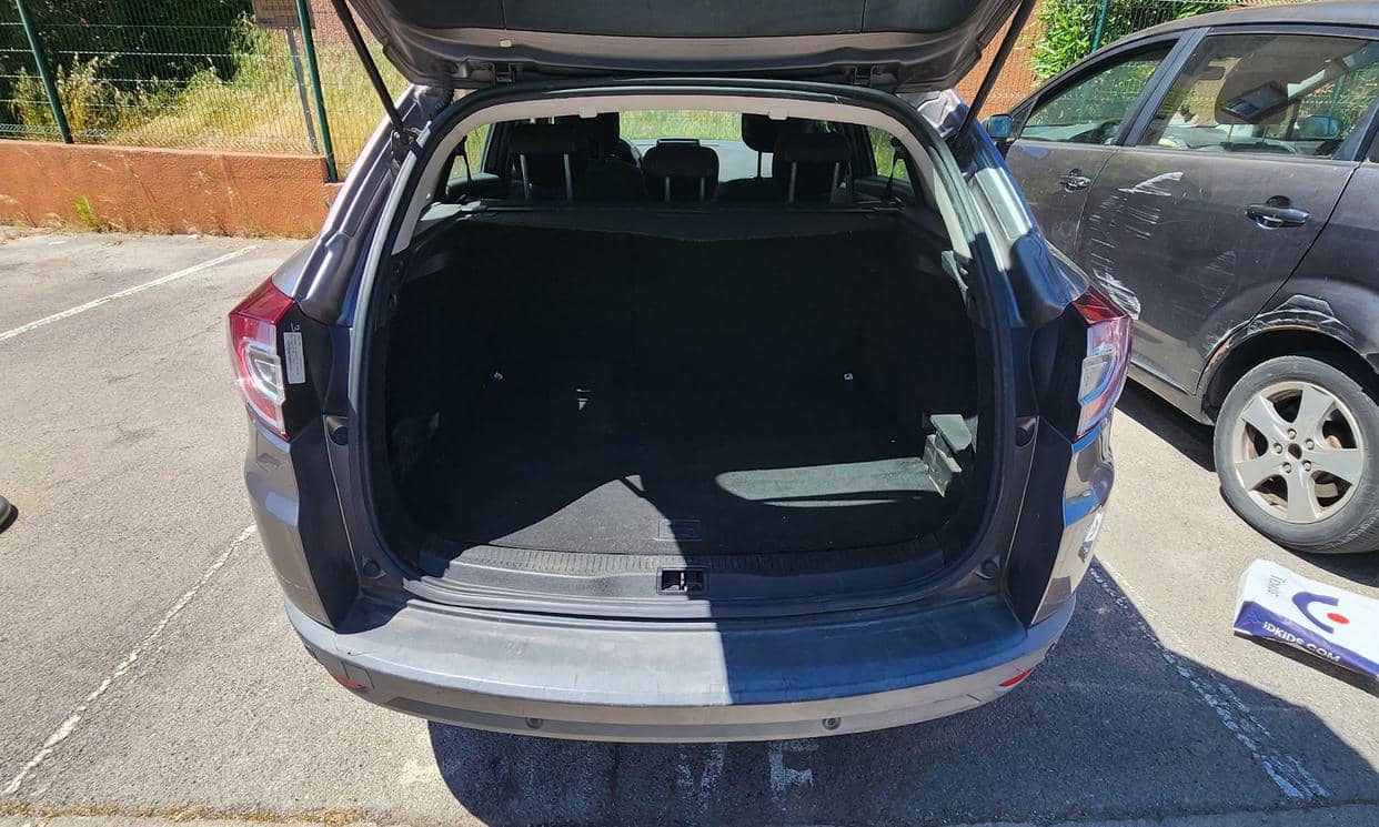 Renault MEGANE III — photo 8