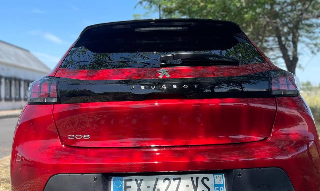 Peugeot 208 — photo 6