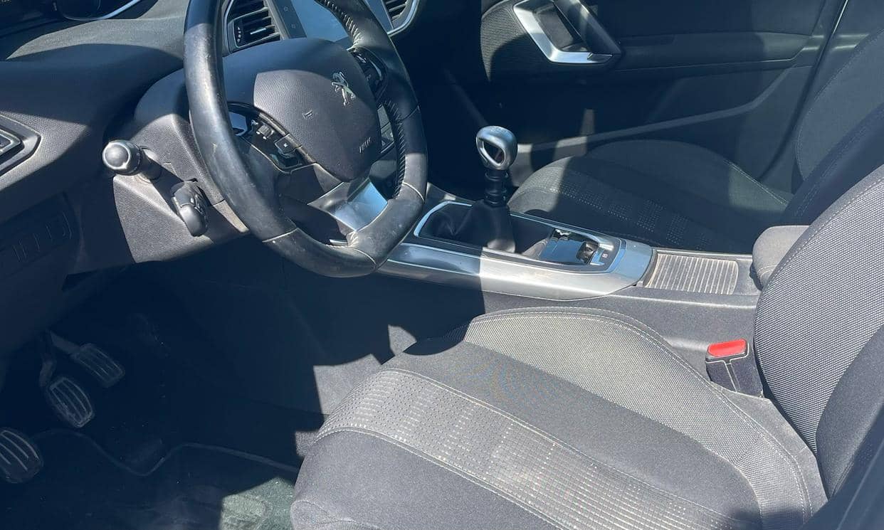 Peugeot 308 — photo 10