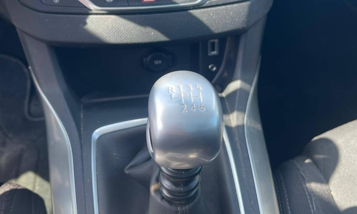 Peugeot 308 — photo 16