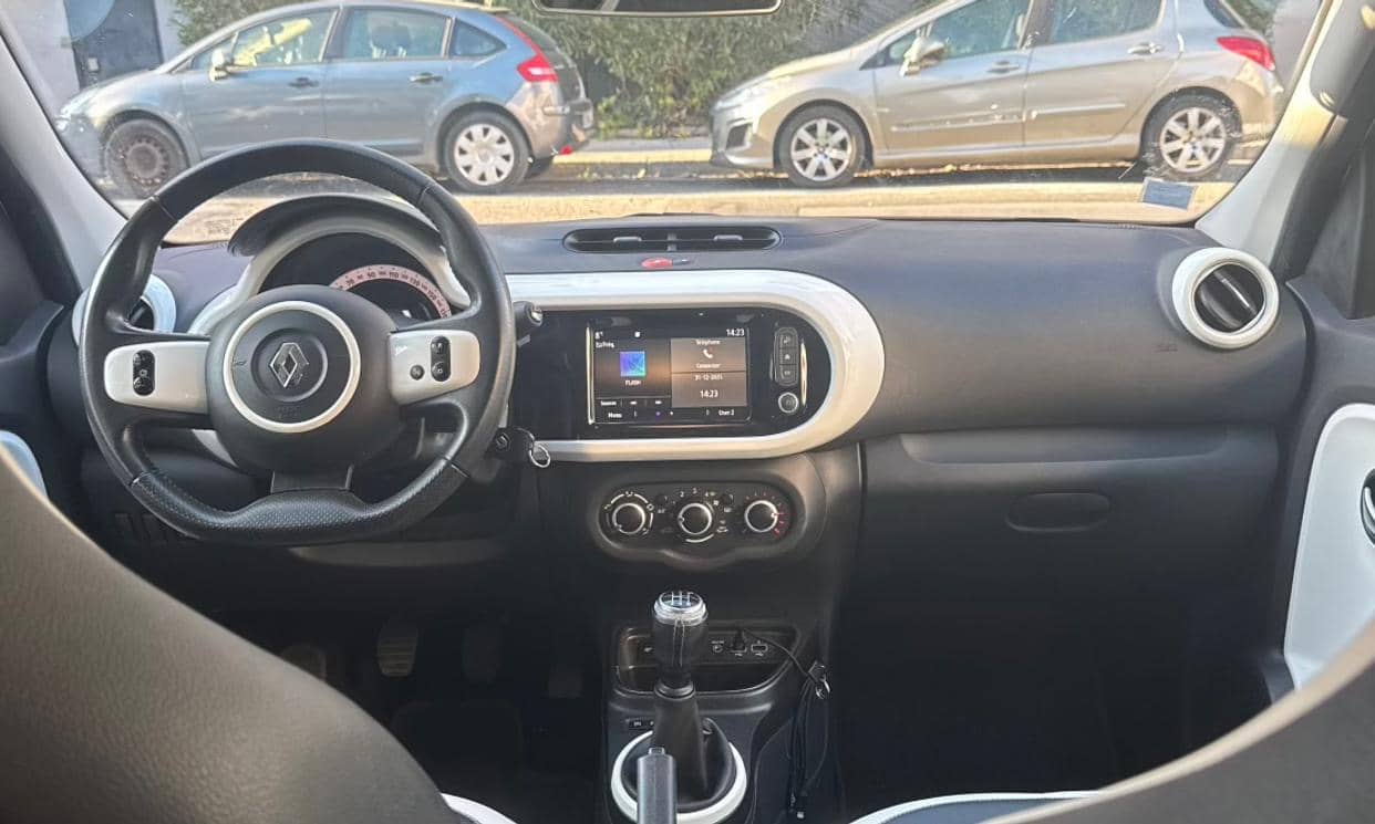 Renault TWINGO III — photo 4