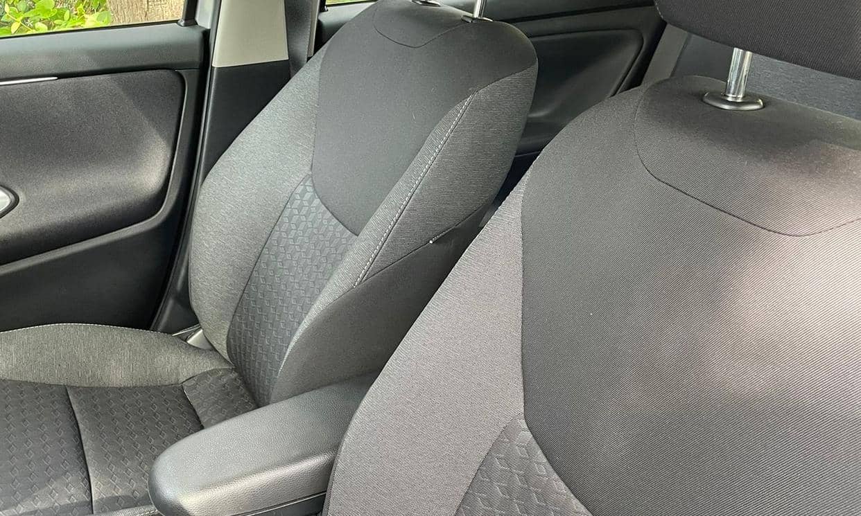 Toyota YARIS — photo 3