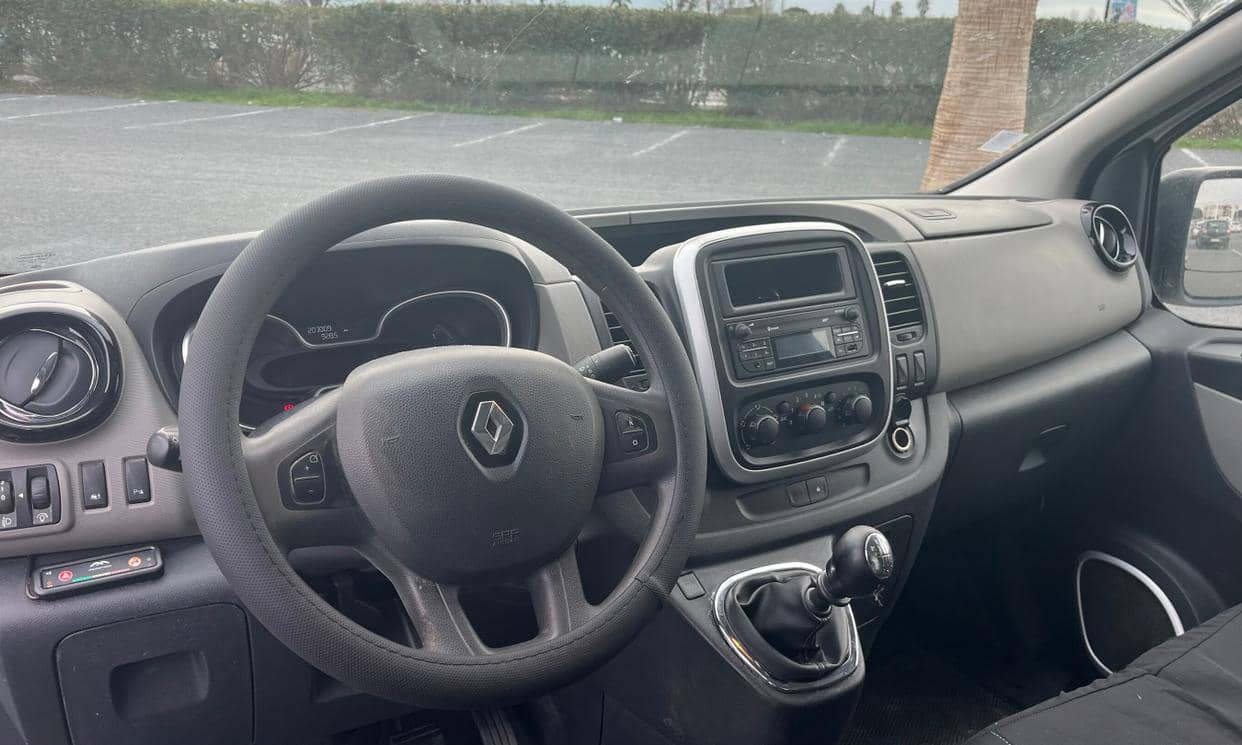 Renault TRAFIC III — photo 7