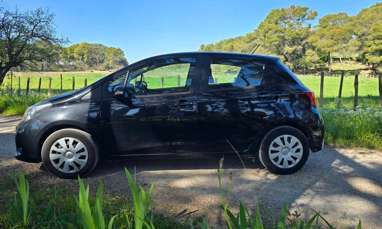 Toyota YARIS — photo 3