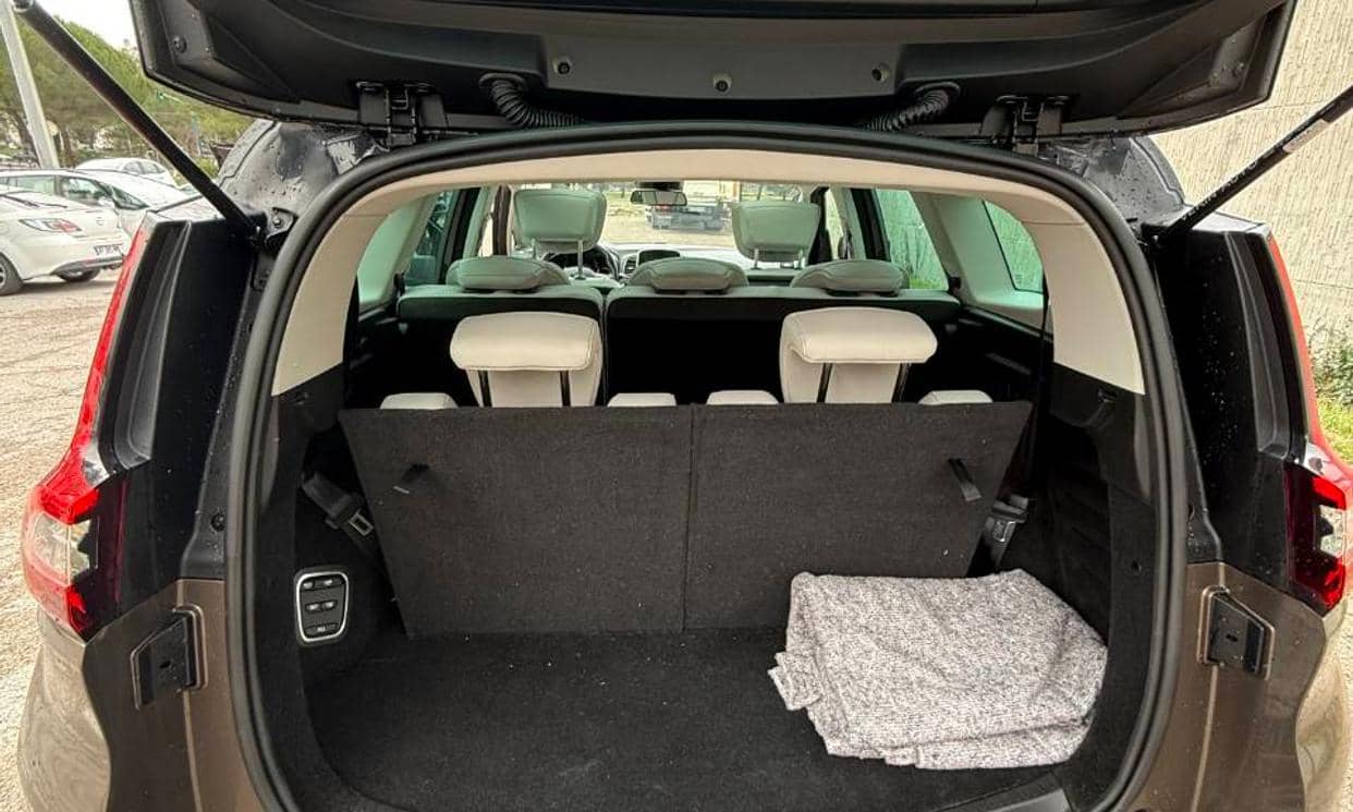 Renault GRAND SCENIC IV — photo 11