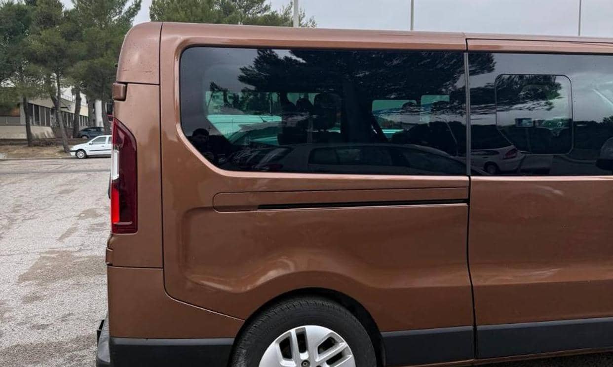 Renault TRAFIC III — photo 4
