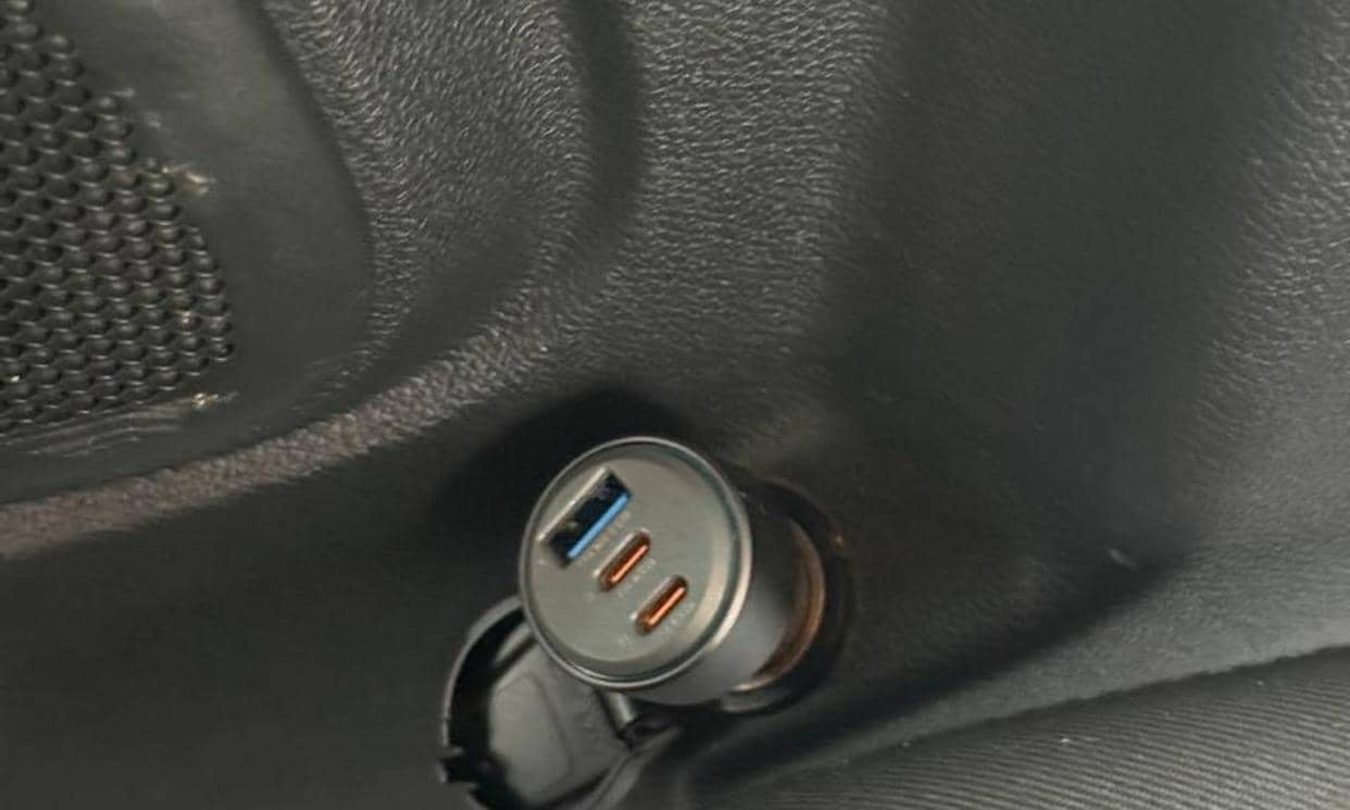 Renault TRAFIC III — photo 12