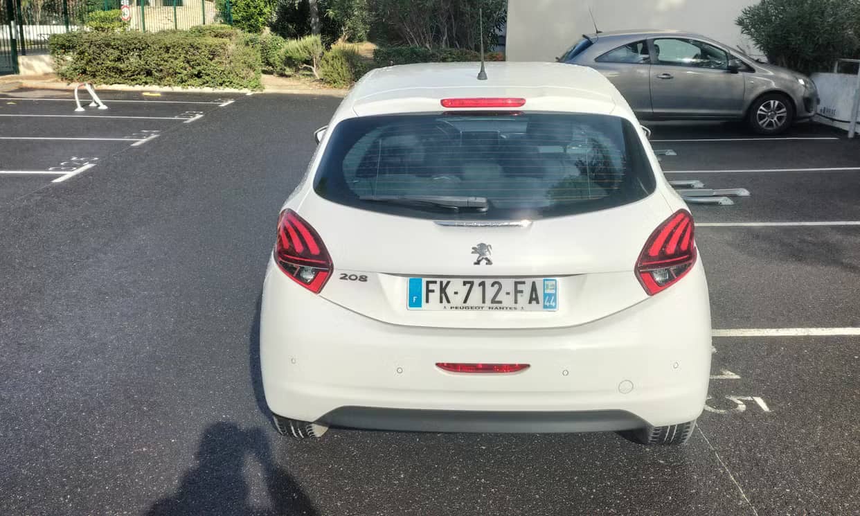 Peugeot 208 — photo 5