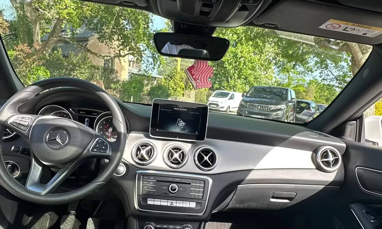 Mercedes-Benz CLA — photo 2