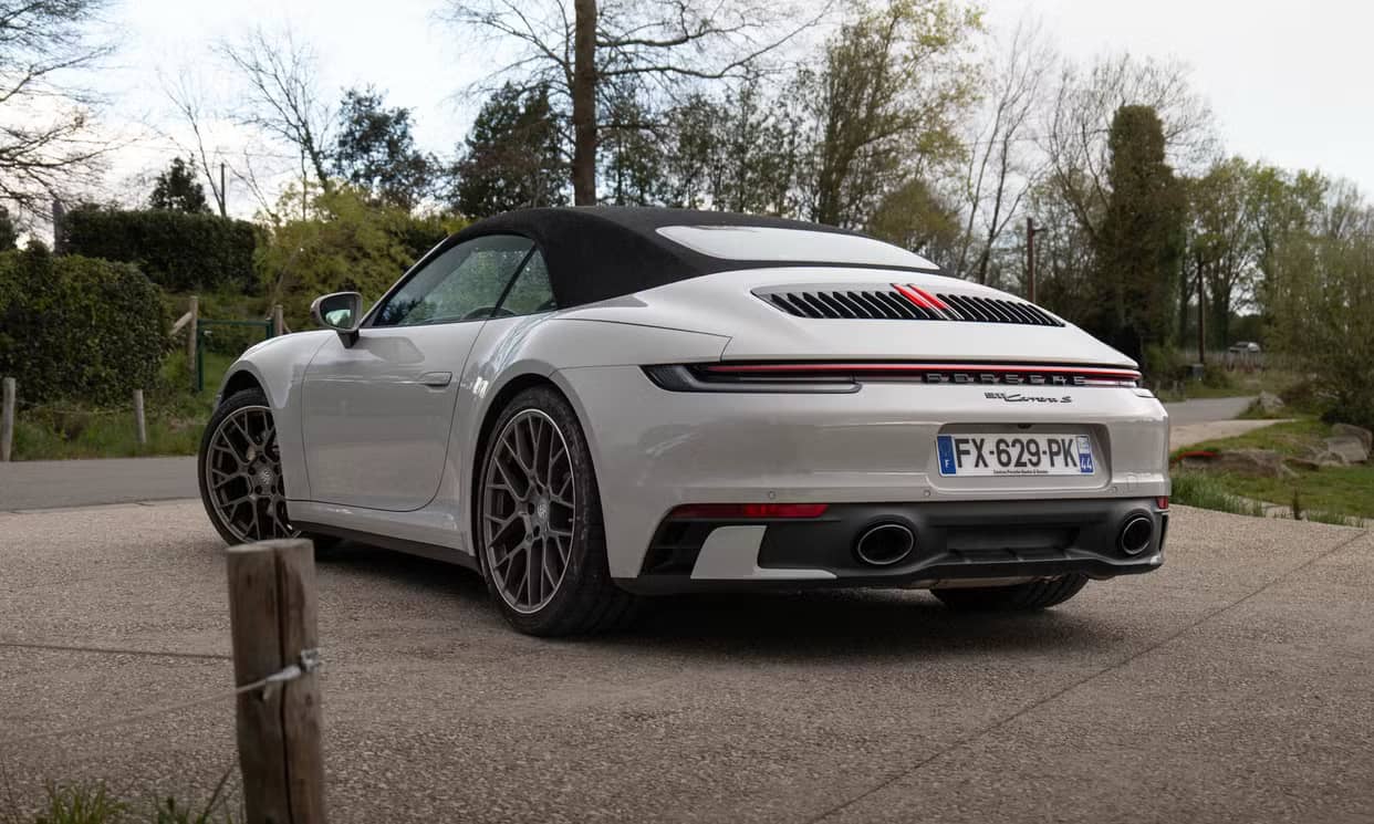 Porsche 911 — photo 2