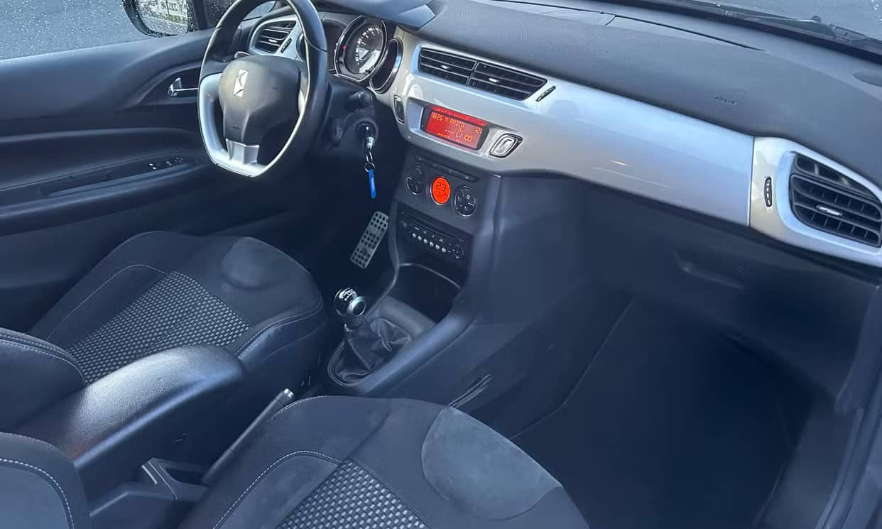 Citroen DS3 — photo 3
