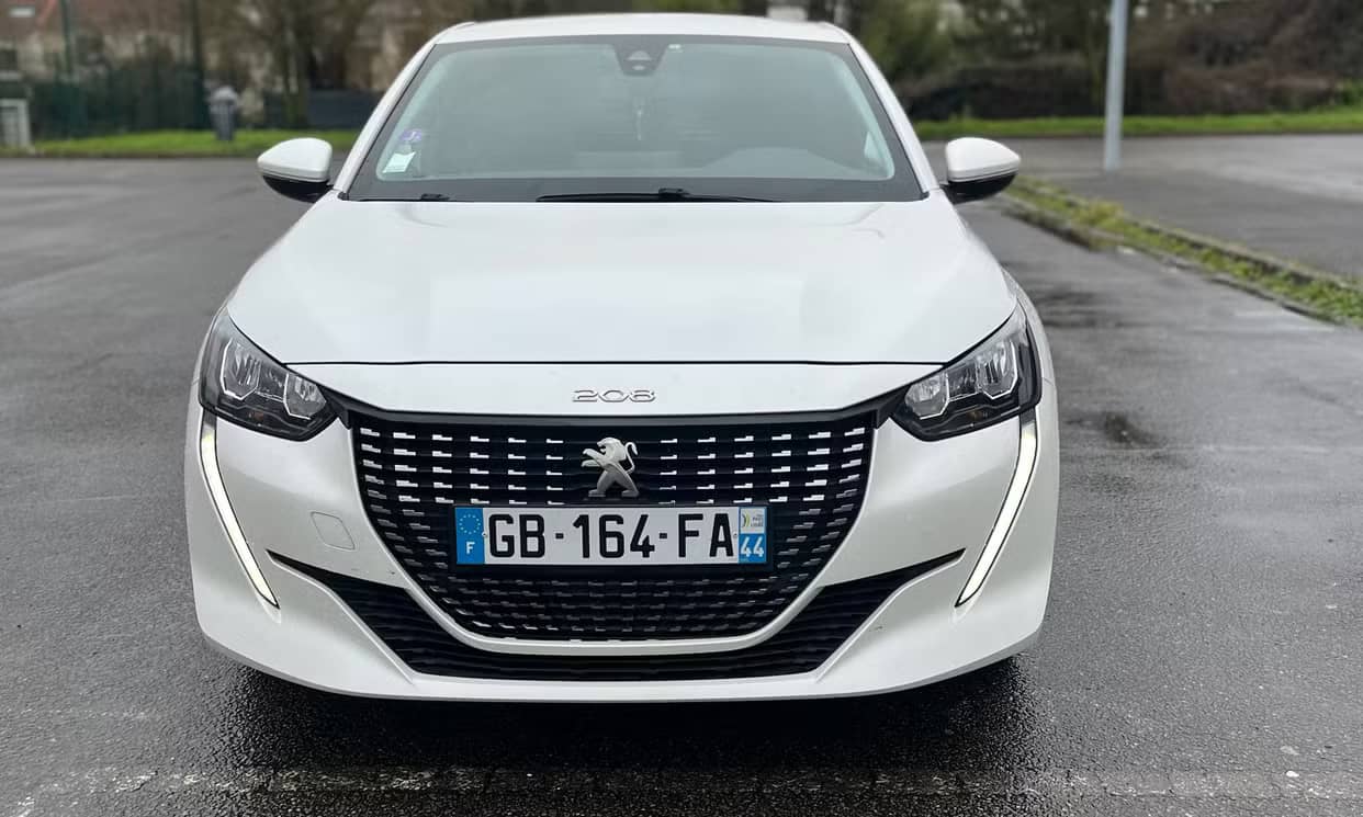 Peugeot 208 — photo 7