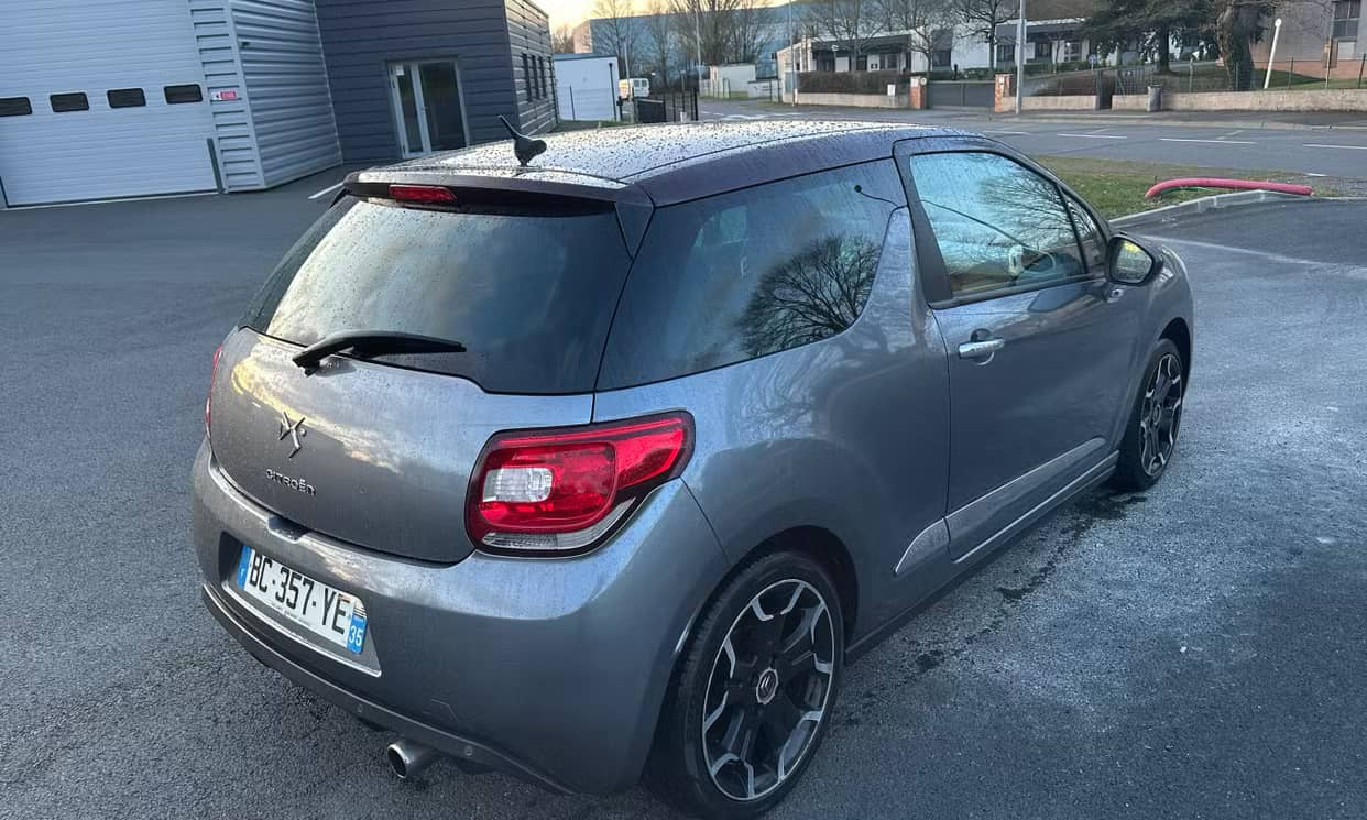 Citroen DS3 — photo 10