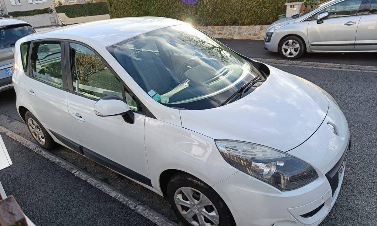 Renault GRAND SCENIC III — photo 4