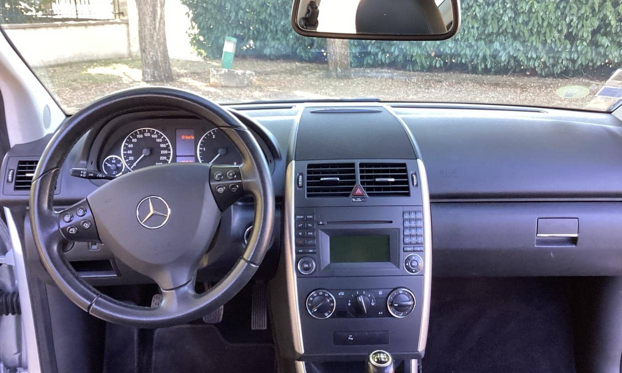Mercedes-Benz CLASSE A — photo 2