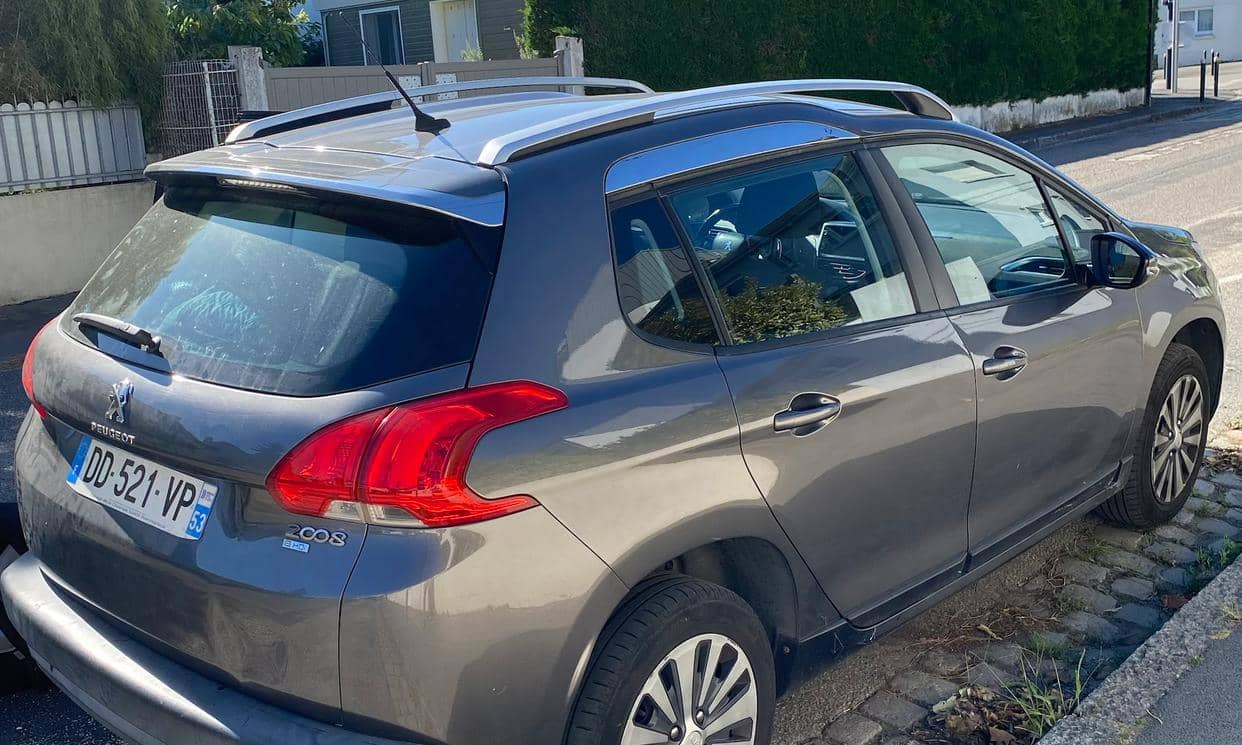 Peugeot 2008 — photo 2