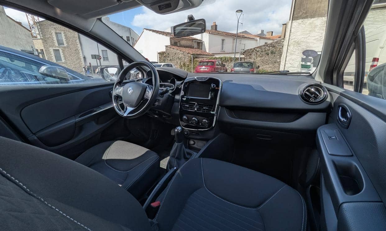 Renault CLIO IV — photo 6