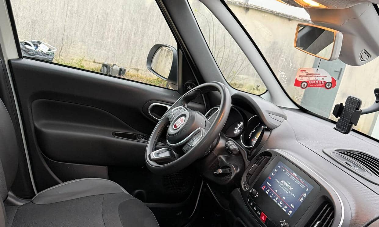 FIAT 500L — photo 4