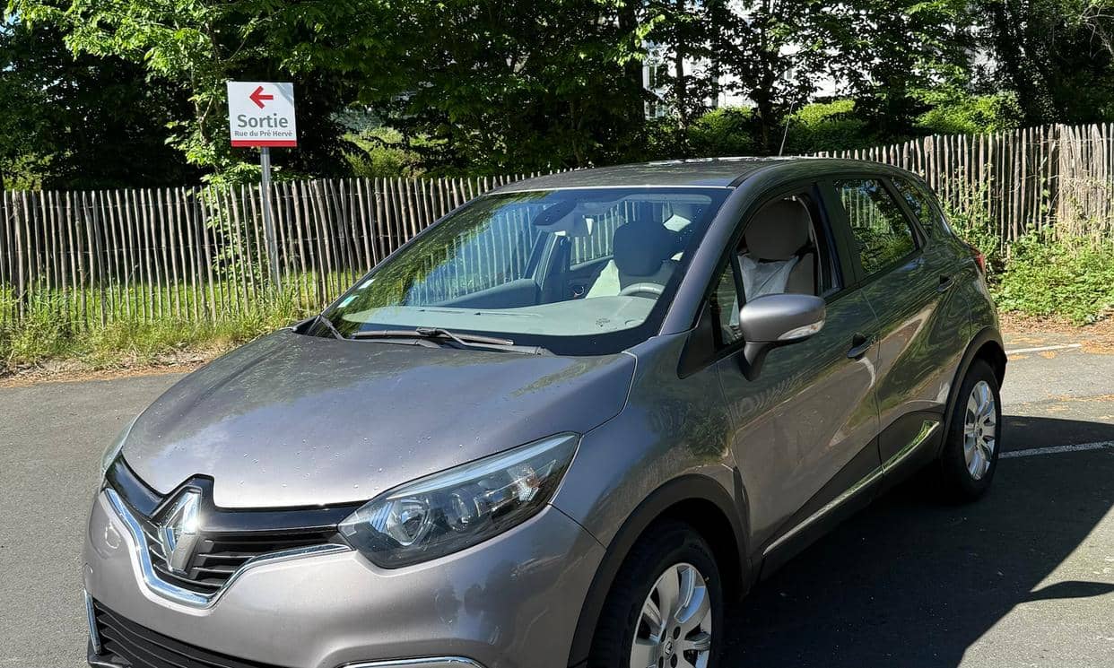 Renault CAPTUR — photo 2