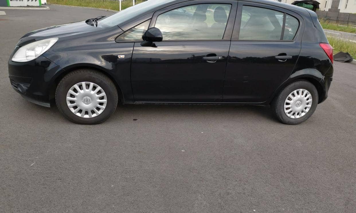 Opel CORSA — photo 2