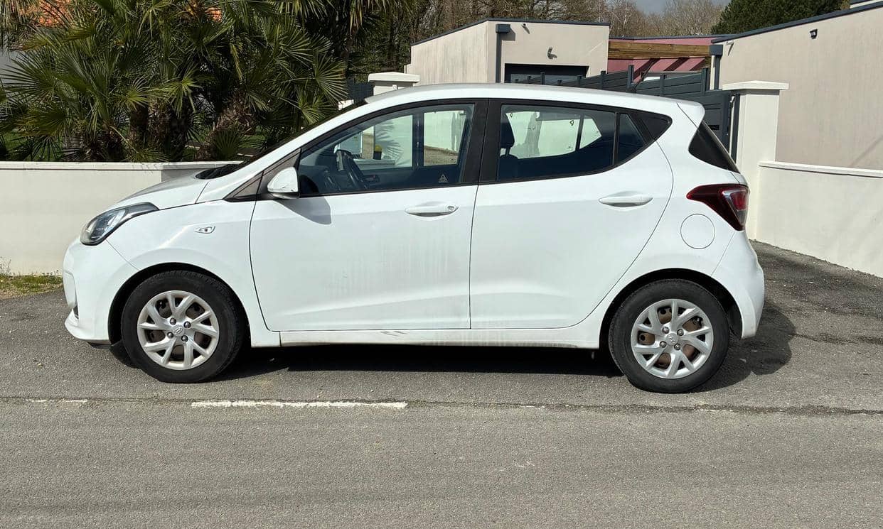 Hyundai i10 — photo 2