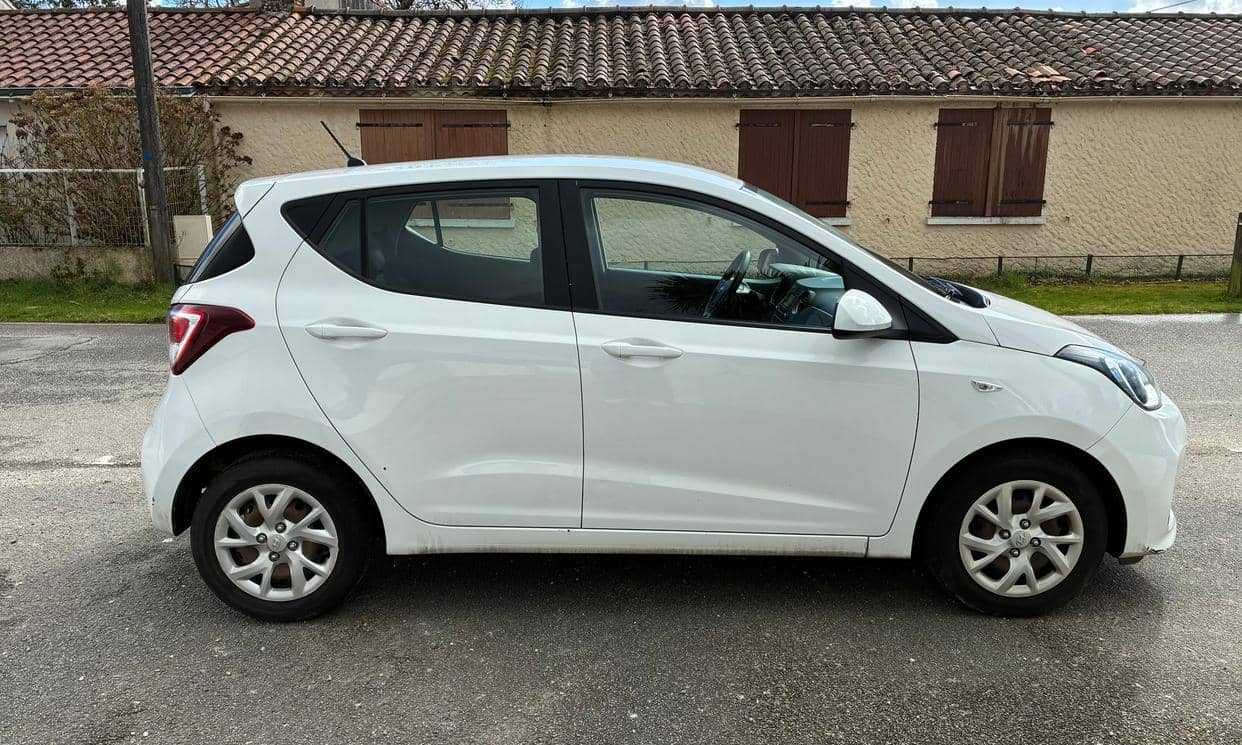 Hyundai i10 — photo 3
