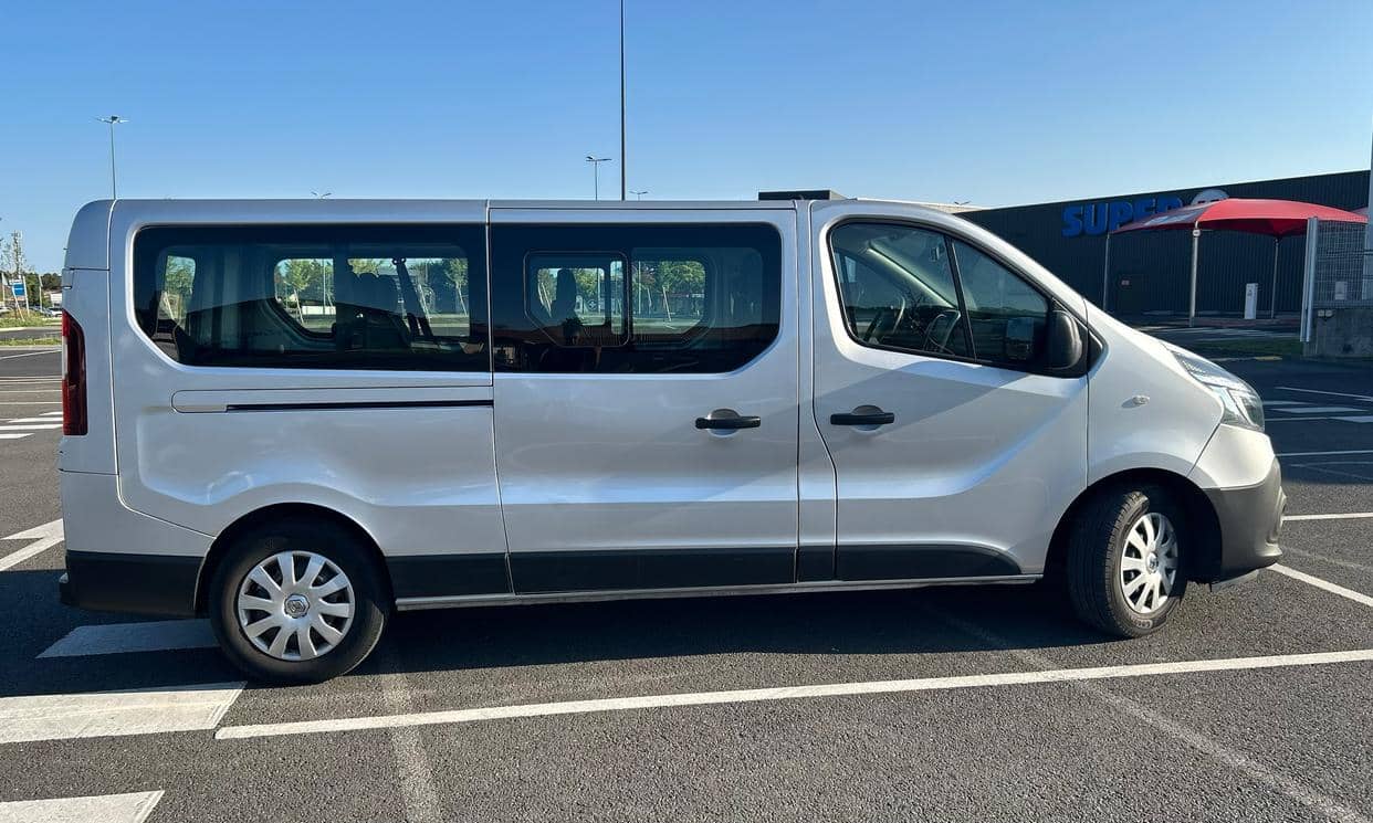 Renault TRAFIC III — photo 3