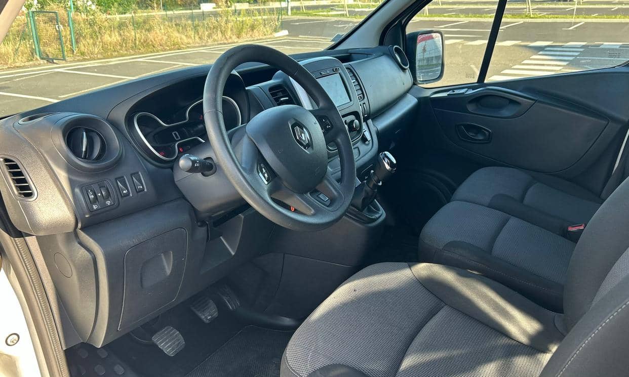 Renault TRAFIC III — photo 5