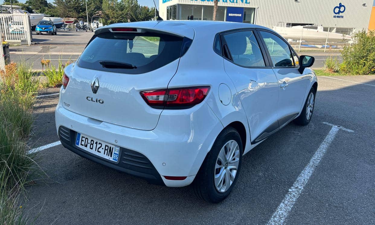 Renault CLIO IV — photo 6