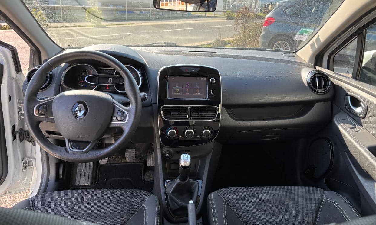 Renault CLIO IV — photo 8