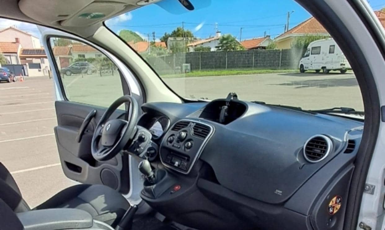 Renault KANGOO EXPRESS II — photo 10