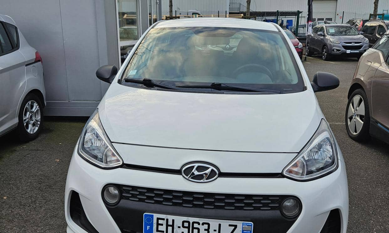 Hyundai i10 — photo 2
