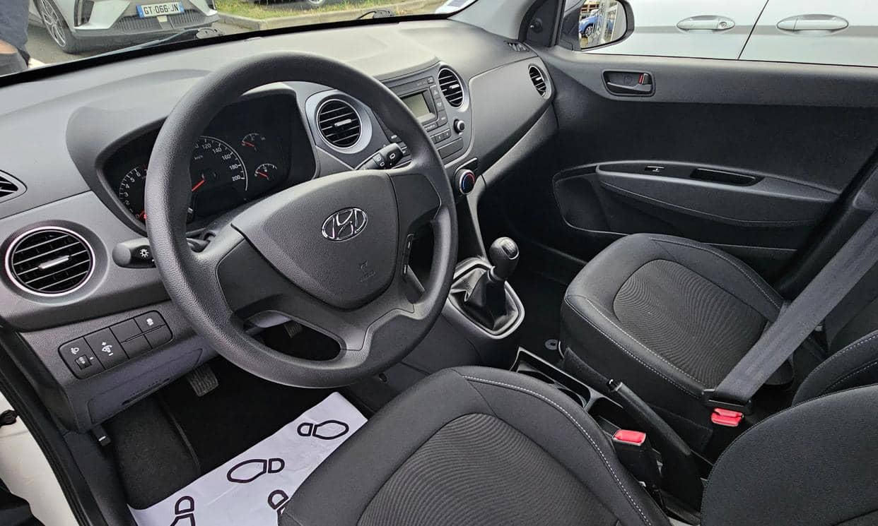Hyundai i10 — photo 4
