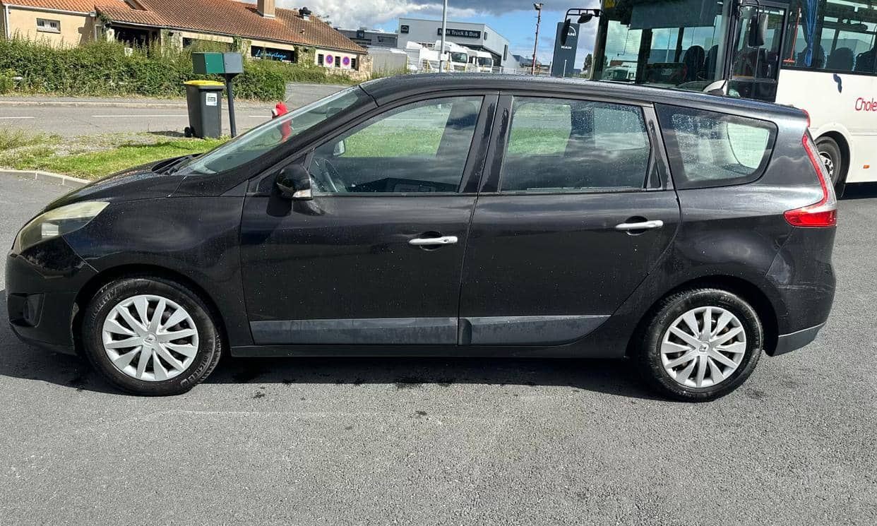 Renault GRAND SCENIC III — photo 5