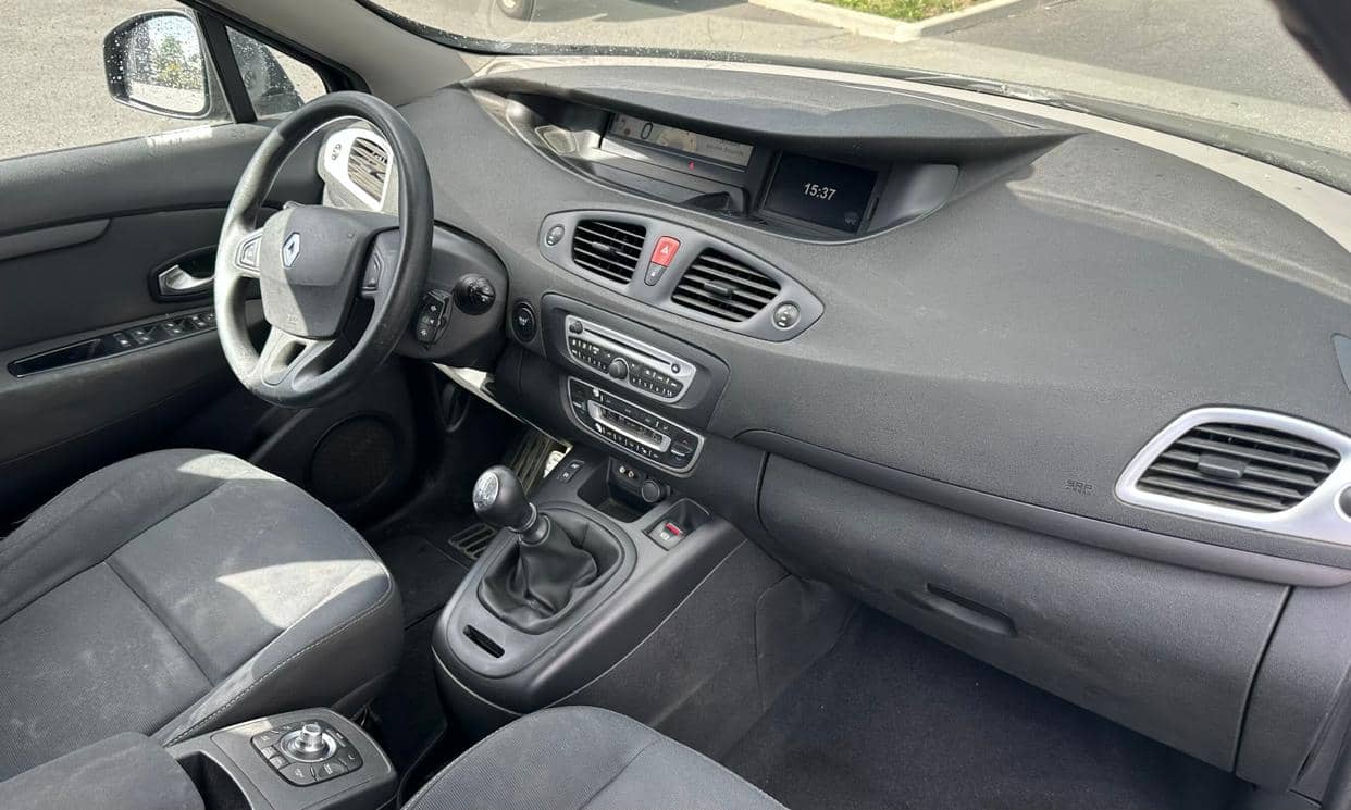 Renault GRAND SCENIC III — photo 9