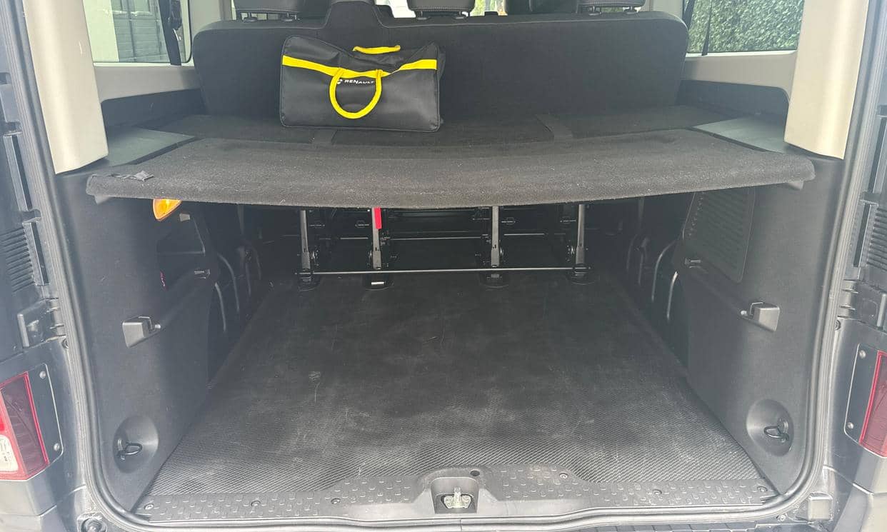 Renault TRAFIC III — photo 8
