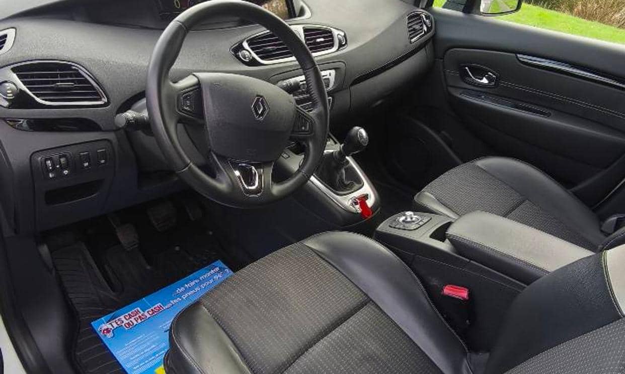Renault GRAND SCENIC III — photo 9